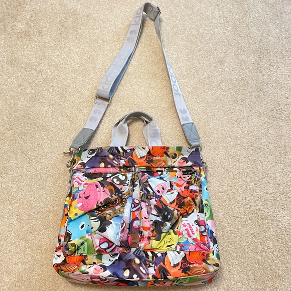 Kidrobot Handbag With Detachable Shoulder Strap. - Picture 3 of 13